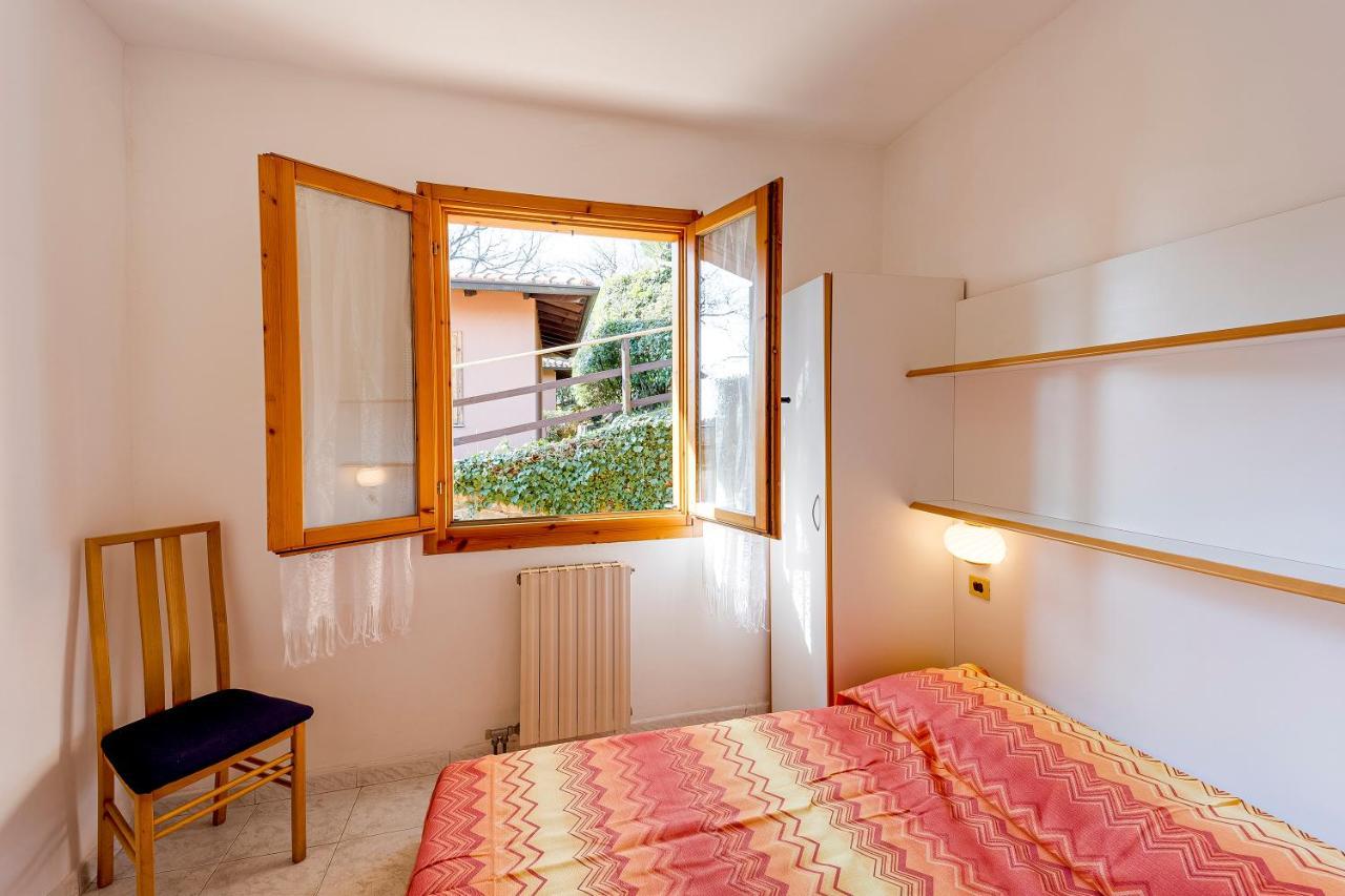 Villino Garden & Pool Hotel Andora Exterior photo