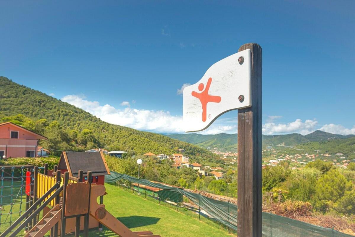 Villino Garden & Pool Hotel Andora Exterior photo