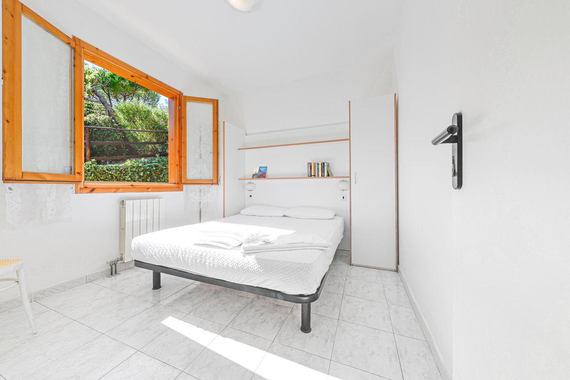 Villino Garden & Pool Hotel Andora Exterior photo